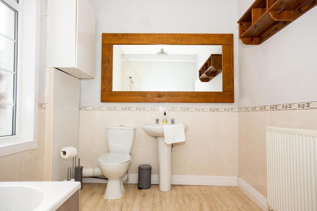 Alexander Apartments South Shields Jarrow Bagian luar foto