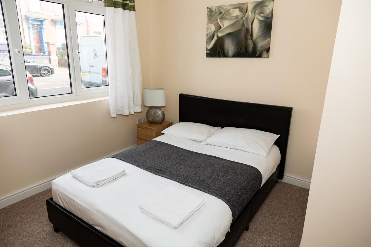 Alexander Apartments South Shields Jarrow Bagian luar foto