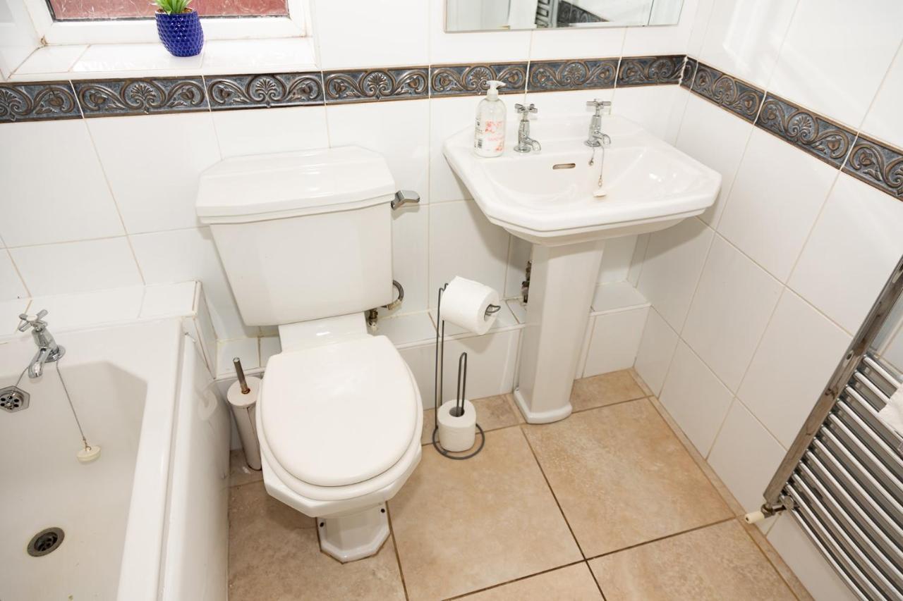 Alexander Apartments South Shields Jarrow Bagian luar foto